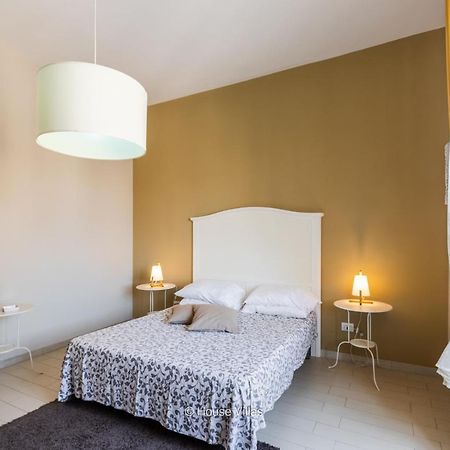 Il 49 Rooms Noto Exterior photo